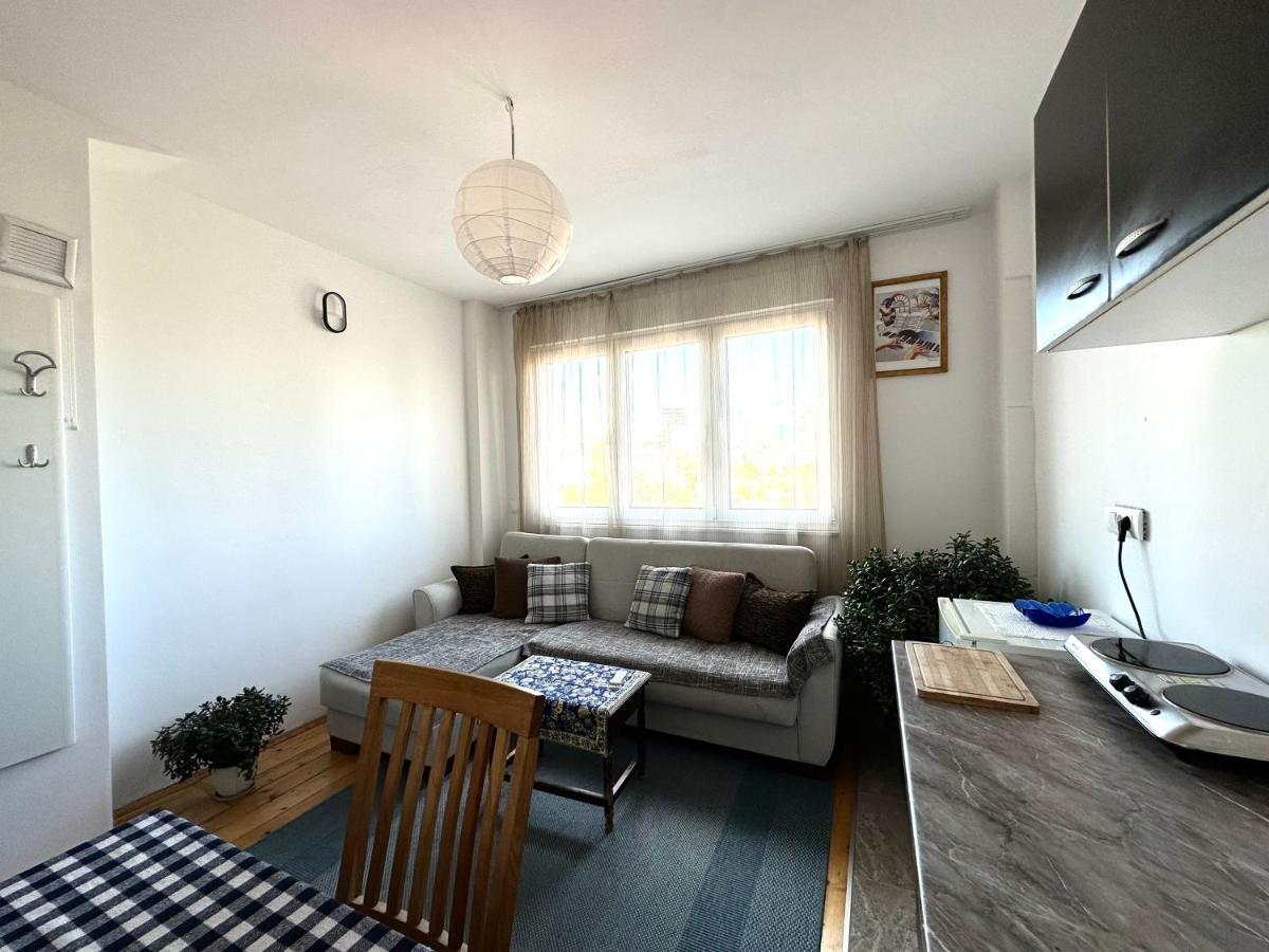 Yellowhouse Priştine Dış mekan fotoğraf